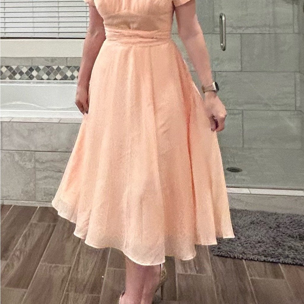 JJs House Elegant Peach Midi Dress